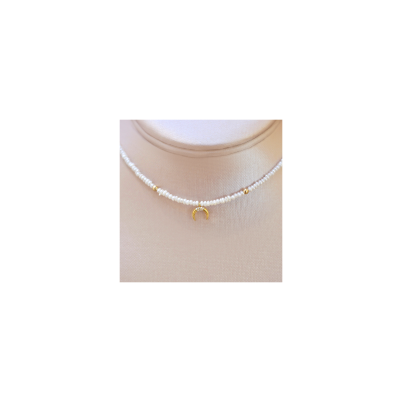 Moon Choker
